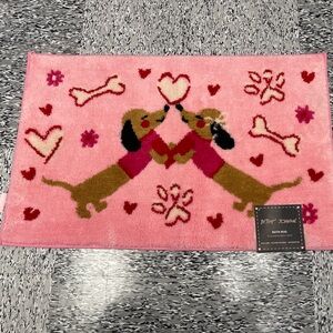 Valentine’s Day Dachshund Love Dogs pink Bath Mat Betsey a Johnson NWT